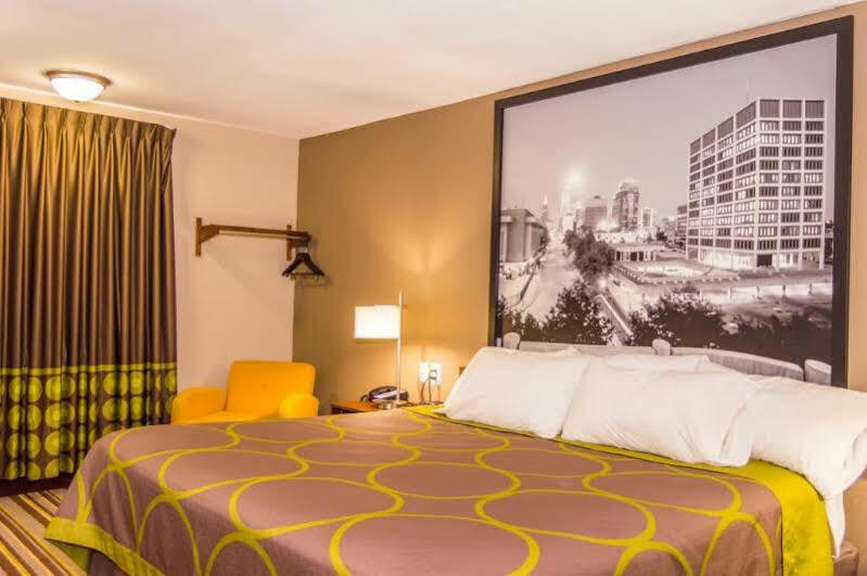 Super 8 By Wyndham Ardmore Bagian luar foto